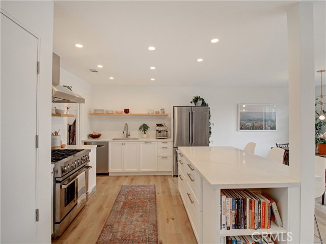1920 Voorhees Avenue, Redondo Beach, California 90278, 3 Bedrooms Bedrooms, ,3 BathroomsBathrooms,Residential,Sold,Voorhees,SB20104389