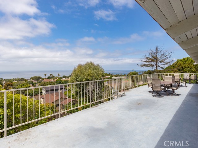 1064 Via Ventana, Palos Verdes Estates, California 90274, 2 Bedrooms Bedrooms, ,1 BathroomBathrooms,Residential,Sold,Via Ventana,SB20126218