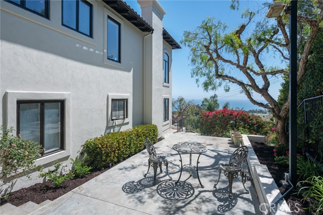 55 Albero Court, Rancho Palos Verdes, California 90275, 4 Bedrooms Bedrooms, ,5 BathroomsBathrooms,Residential,Sold,Albero,PV21085101