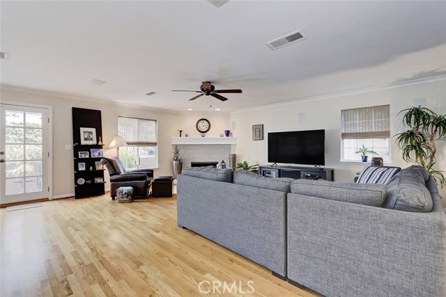 3400 Maple Avenue, Manhattan Beach, California 90266, 4 Bedrooms Bedrooms, ,3 BathroomsBathrooms,Residential,Sold,Maple,SB20185640