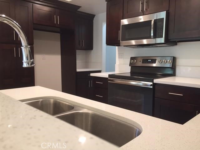 23 Aspen Way, Rolling Hills Estates, California 90274, 2 Bedrooms Bedrooms, ,3 BathroomsBathrooms,Residential,Sold,Aspen,SB18073616