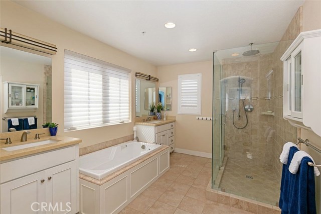 825 Anita Street, Redondo Beach, California 90278, 4 Bedrooms Bedrooms, ,3 BathroomsBathrooms,Residential,Sold,Anita,SB19217059