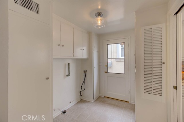 729 12th Street, Manhattan Beach, California 90266, 3 Bedrooms Bedrooms, ,2 BathroomsBathrooms,Residential,Sold,12th,SB19138998