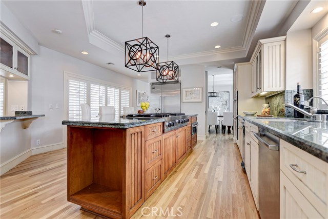 400 3rd Street, Manhattan Beach, California 90266, 4 Bedrooms Bedrooms, ,3 BathroomsBathrooms,Residential,Sold,3rd,SB19135797