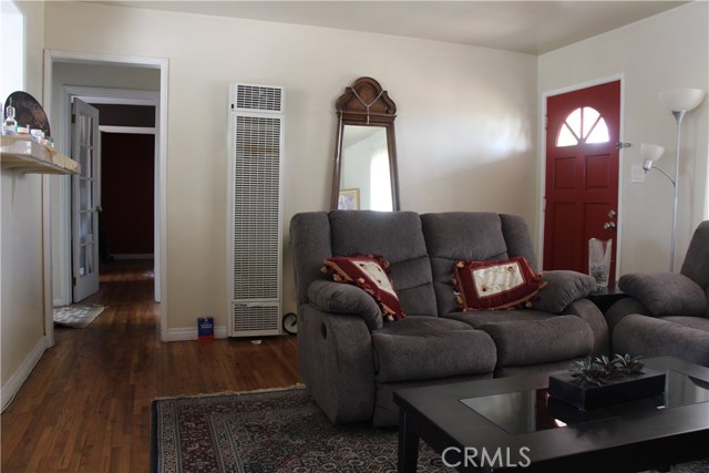 1920 Gates Avenue, Redondo Beach, California 90278, 2 Bedrooms Bedrooms, ,1 BathroomBathrooms,Residential,Sold,Gates,SB17166970