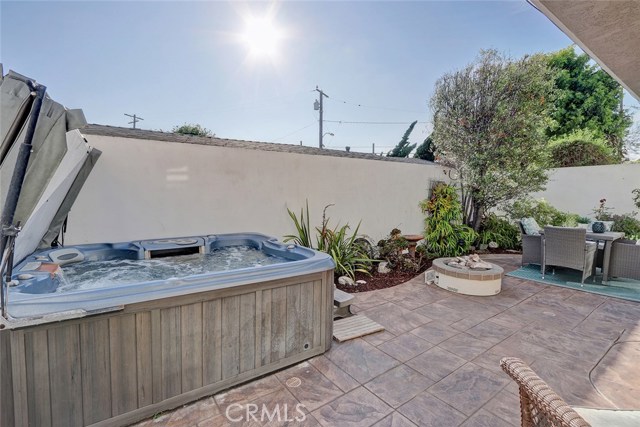 115 Lucia Avenue, Redondo Beach, California 90277, 3 Bedrooms Bedrooms, ,2 BathroomsBathrooms,Residential,Sold,Lucia,SB19163942