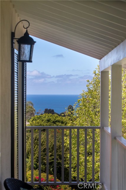 Upper floor lanai captures ocean views and sunsets!