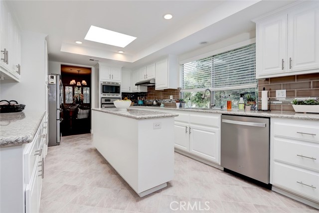 411 Avenue F, Redondo Beach, California 90277, 5 Bedrooms Bedrooms, ,4 BathroomsBathrooms,Residential,Sold,Avenue F,SB20102967