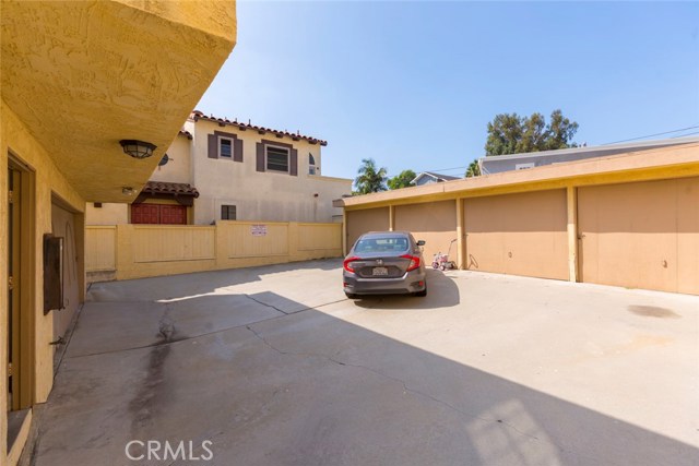 219 Irena Avenue, Redondo Beach, California 90277, ,Residential Income,Sold,Irena,SB18196118