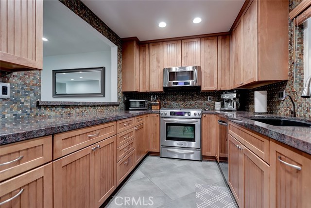 2304 Mathews Avenue, Redondo Beach, California 90278, 2 Bedrooms Bedrooms, ,1 BathroomBathrooms,Residential,Sold,Mathews,SB20078612