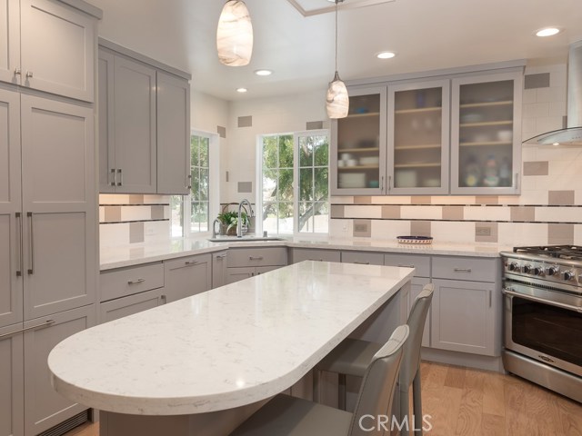 1112 Vincent Street, Redondo Beach, California 90277, 3 Bedrooms Bedrooms, ,2 BathroomsBathrooms,Residential,Sold,Vincent,SB19092691