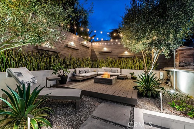 516 24th Street, Hermosa Beach, California 90254, 2 Bedrooms Bedrooms, ,1 BathroomBathrooms,Residential,Sold,24th,SB20201077