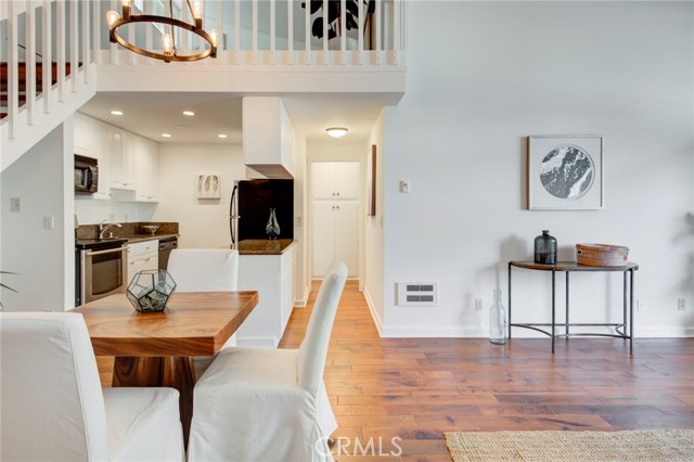 601 Prospect Avenue, Redondo Beach, California 90277, 2 Bedrooms Bedrooms, ,1 BathroomBathrooms,Residential,Sold,Prospect,SB18289971