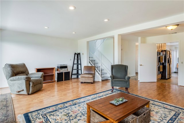 11 Seaview Drive South, Rolling Hills Estates, California 90274, 3 Bedrooms Bedrooms, ,3 BathroomsBathrooms,Residential,Sold,Seaview Drive South,PV19037214