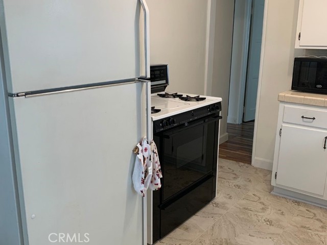 2004 Graham Avenue, Redondo Beach, California 90278, 3 Bedrooms Bedrooms, ,1 BathroomBathrooms,Residential,Sold,Graham,SB21161808