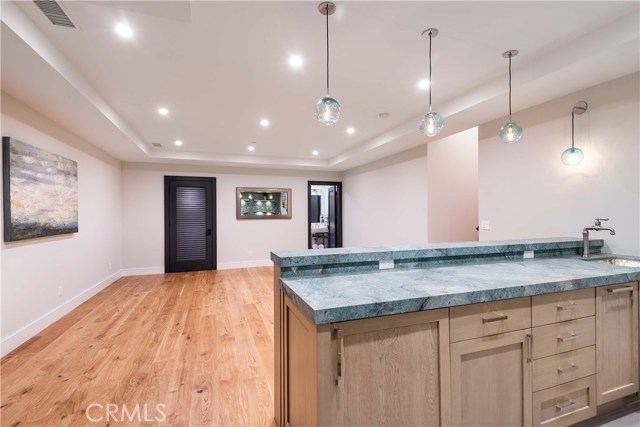 2009 Pine Avenue, Manhattan Beach, California 90266, 5 Bedrooms Bedrooms, ,2 BathroomsBathrooms,Residential,Sold,Pine,SB19000193