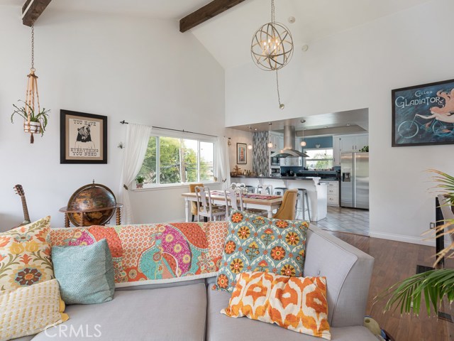 110 Juanita Avenue, Redondo Beach, California 90277, 2 Bedrooms Bedrooms, ,1 BathroomBathrooms,Residential,Sold,Juanita,SB19190456