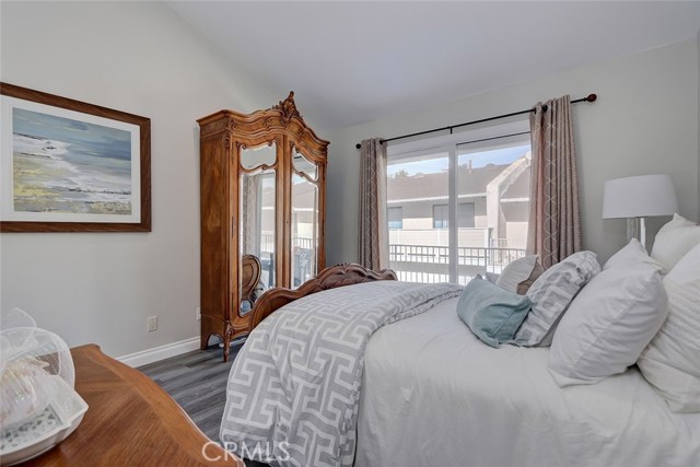 2300 Carnegie Lane, Redondo Beach, California 90278, 3 Bedrooms Bedrooms, ,2 BathroomsBathrooms,Residential,Sold,Carnegie,SB18281949