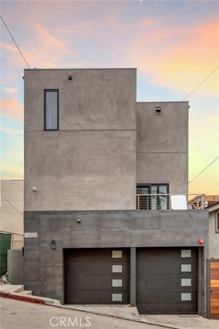 206 Moonstone Street, Manhattan Beach, California 90266, 4 Bedrooms Bedrooms, ,1 BathroomBathrooms,Residential,Sold,Moonstone,SB19150217