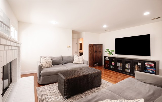 3116 Elm Avenue, Manhattan Beach, California 90266, 3 Bedrooms Bedrooms, ,2 BathroomsBathrooms,Residential,Sold,Elm,SB20160230