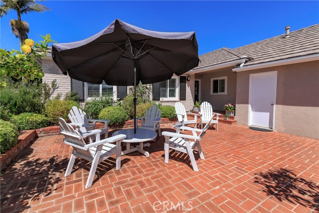 2809 Via De La Guerra, Palos Verdes Estates, California 90274, 4 Bedrooms Bedrooms, ,2 BathroomsBathrooms,Residential,Sold,Via De La Guerra,SB19088591