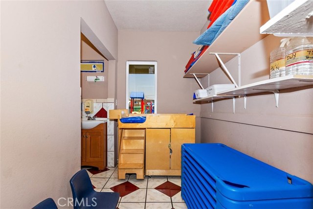 Lynwood, ,Commercial,For Sale,Lynwood,CV20155528