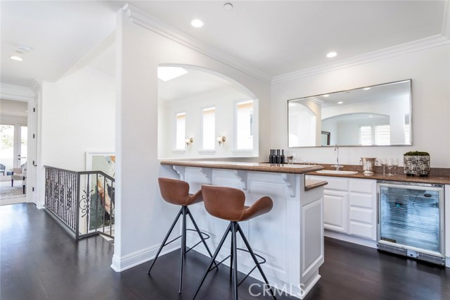 700 Avenue C, Redondo Beach, California 90277, 5 Bedrooms Bedrooms, ,5 BathroomsBathrooms,Residential,Sold,Avenue C,SB19123719