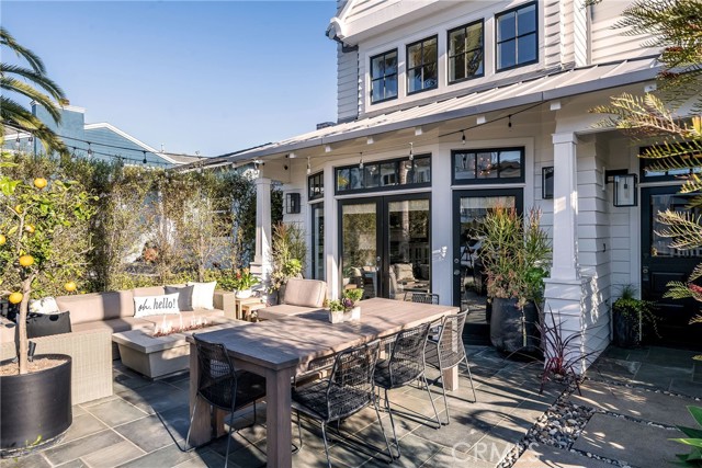 524 4th Street, Manhattan Beach, California 90266, 4 Bedrooms Bedrooms, ,2 BathroomsBathrooms,Residential,Sold,4th,SB21061545