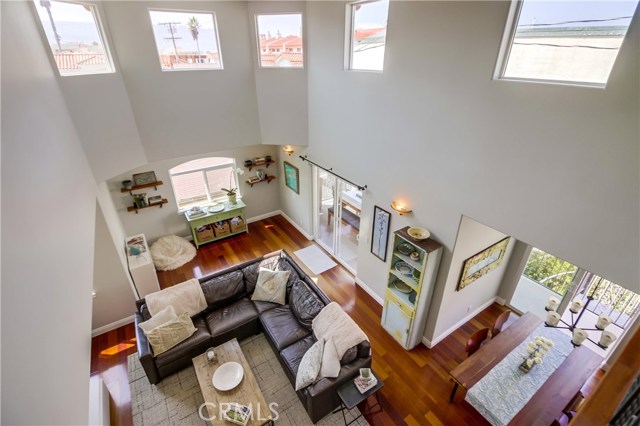 1103 Catalina Avenue, Redondo Beach, California 90277, 3 Bedrooms Bedrooms, ,1 BathroomBathrooms,Residential,Sold,Catalina,SB17200799