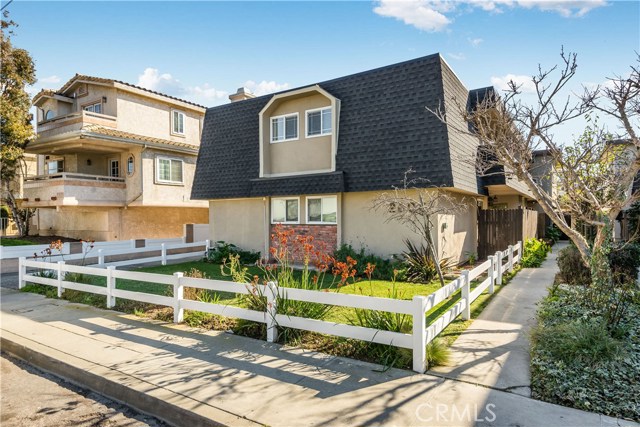 2606 Gates Avenue, Redondo Beach, California 90278, 2 Bedrooms Bedrooms, ,2 BathroomsBathrooms,Residential,Sold,Gates,SB20038184