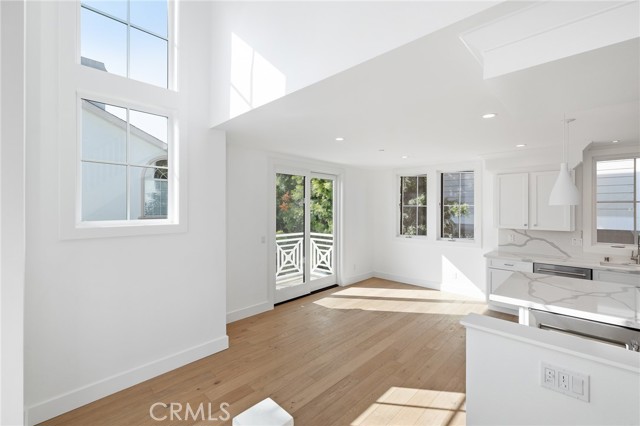 2112 Carnegie Lane, Redondo Beach, California 90278, 5 Bedrooms Bedrooms, ,5 BathroomsBathrooms,Residential,Sold,Carnegie,SB21029715