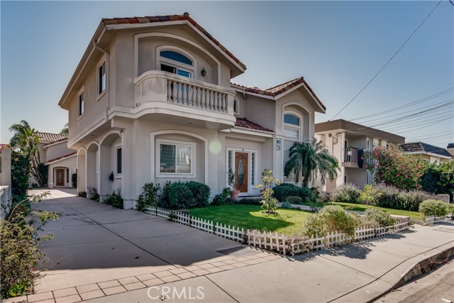 2106 Huntington Lane, Redondo Beach, California 90278, 4 Bedrooms Bedrooms, ,2 BathroomsBathrooms,Residential,Sold,Huntington,SB20210061