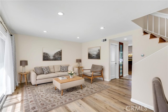 feature listing property photo