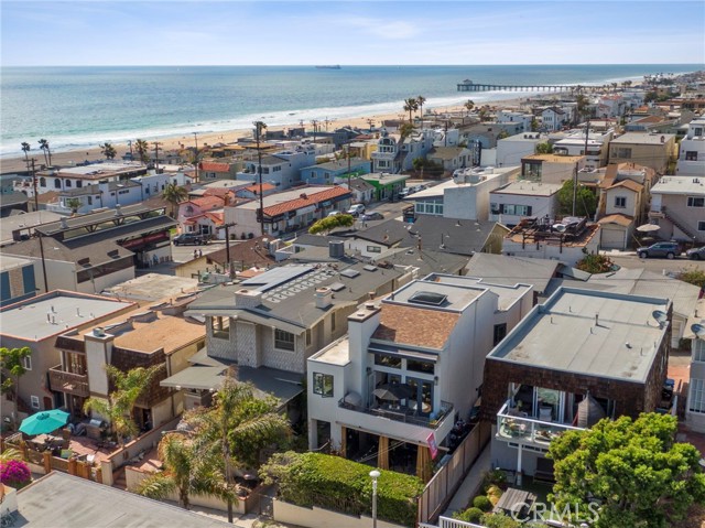 221 31st Street, Hermosa Beach, California 90254, 3 Bedrooms Bedrooms, ,2 BathroomsBathrooms,Residential,Sold,31st,SB21108924