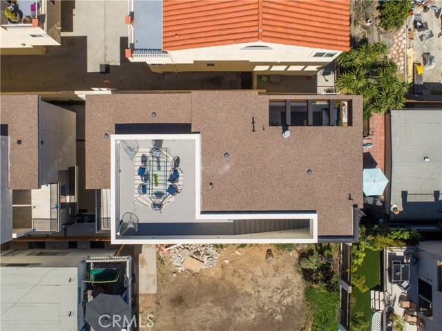 830 Loma Drive, Hermosa Beach, California 90254, 3 Bedrooms Bedrooms, ,2 BathroomsBathrooms,Residential,Sold,Loma,PV18054858