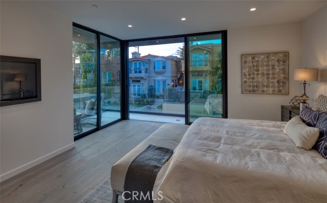 246 30th Street, Hermosa Beach, California 90254, 4 Bedrooms Bedrooms, ,4 BathroomsBathrooms,Residential,Sold,30th,SB19212204