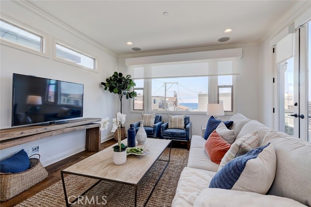3612 Alma Avenue, Manhattan Beach, California 90266, 4 Bedrooms Bedrooms, ,4 BathroomsBathrooms,Residential,Sold,Alma,SB21161742