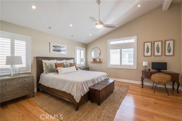 613 Lucia Avenue, Redondo Beach, California 90277, 4 Bedrooms Bedrooms, ,2 BathroomsBathrooms,Residential,Sold,Lucia,SB20146228