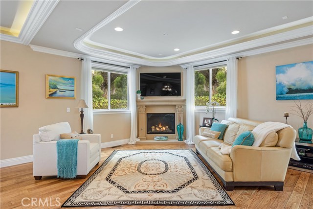 232 Irena Avenue, Redondo Beach, California 90277, 4 Bedrooms Bedrooms, ,2 BathroomsBathrooms,Residential,Sold,Irena,SB20098609