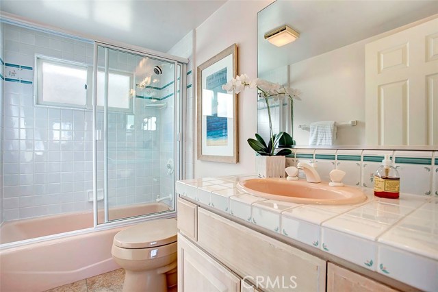 939 1st Street, Manhattan Beach, California 90266, 4 Bedrooms Bedrooms, ,4 BathroomsBathrooms,Residential,Sold,1st,SB17057614