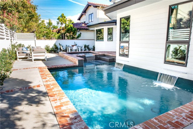 1307 Curtis Avenue, Manhattan Beach, California 90266, 4 Bedrooms Bedrooms, ,1 BathroomBathrooms,Residential,Sold,Curtis,SB19048440