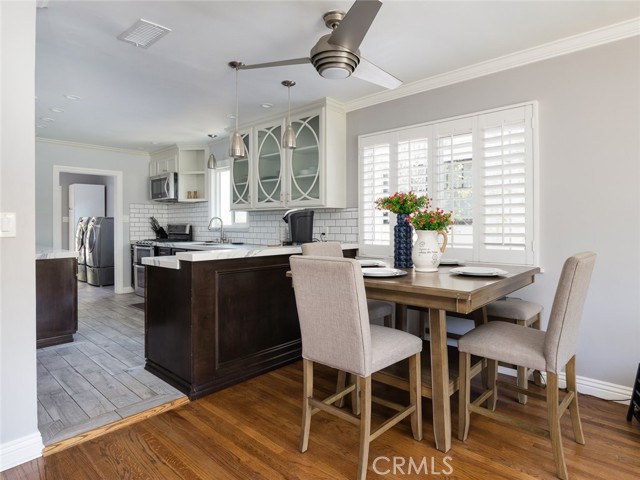 3212 Oak Avenue, Manhattan Beach, California 90266, 3 Bedrooms Bedrooms, ,2 BathroomsBathrooms,Residential,Sold,Oak,SB21120896