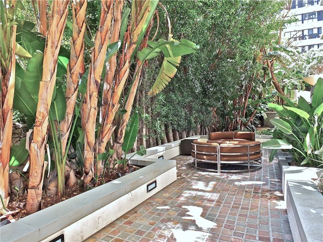 2 Bed Home for Sale in Westwood - Century City, California