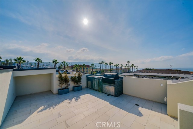 111 Vista Del Mar, Redondo Beach, California 90277, 3 Bedrooms Bedrooms, ,2 BathroomsBathrooms,Residential,Sold,Vista Del Mar,SB20122409