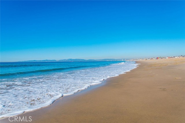 Considered one of the cleanest and most beautiful beaches in Southern California