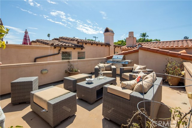 1704 Harper Avenue, Redondo Beach, California 90278, 4 Bedrooms Bedrooms, ,3 BathroomsBathrooms,Residential,Sold,Harper,SB19215045