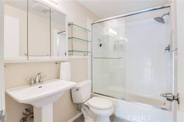 605 Prospect Avenue, Redondo Beach, California 90277, 1 Bedroom Bedrooms, ,1 BathroomBathrooms,Residential,Sold,Prospect,PV21160727