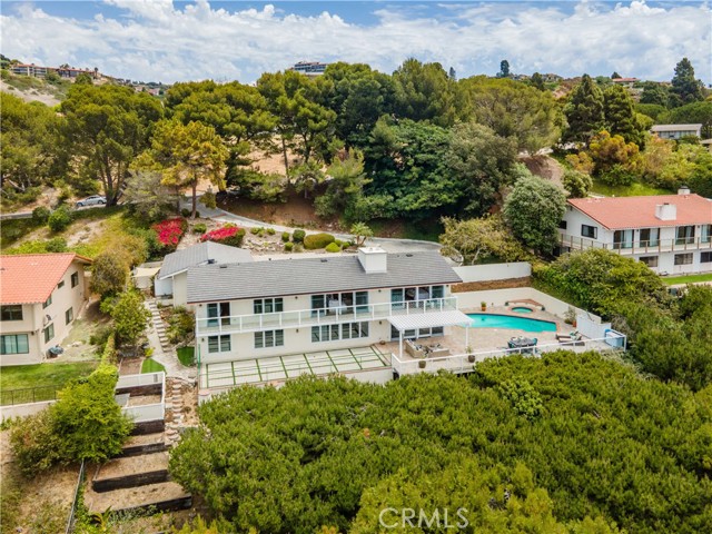 2825 Via Buena, Palos Verdes Estates, California 90274, 4 Bedrooms Bedrooms, ,3 BathroomsBathrooms,Residential,Sold,Via Buena,PV21138800