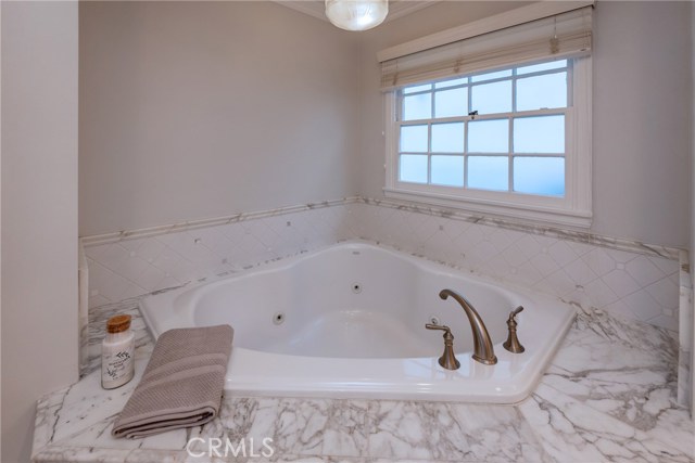 3012 Poinsettia Avenue, Manhattan Beach, California 90266, 4 Bedrooms Bedrooms, ,2 BathroomsBathrooms,Residential,Sold,Poinsettia,SB20042447