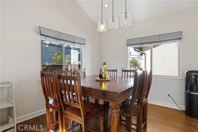 621 Broadway, Redondo Beach, California 90277, 4 Bedrooms Bedrooms, ,2 BathroomsBathrooms,Residential,Sold,Broadway,SB21036343